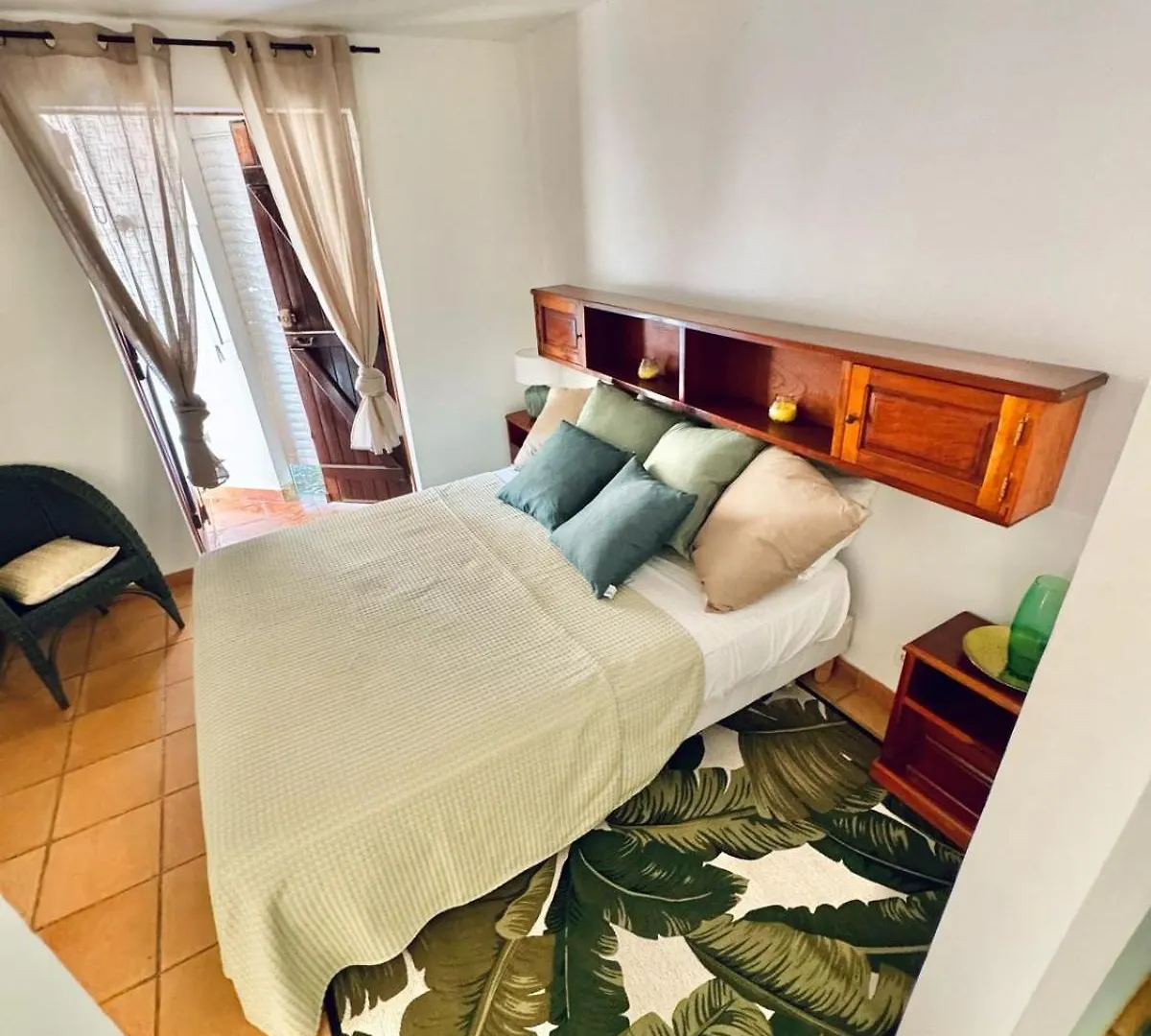 Maison Mahana Pointe-Noire 0*,